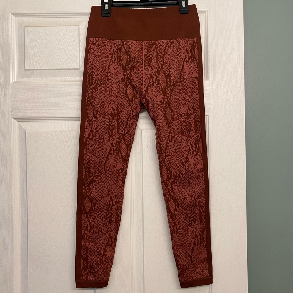 Fabletics 7/8 seamless legging